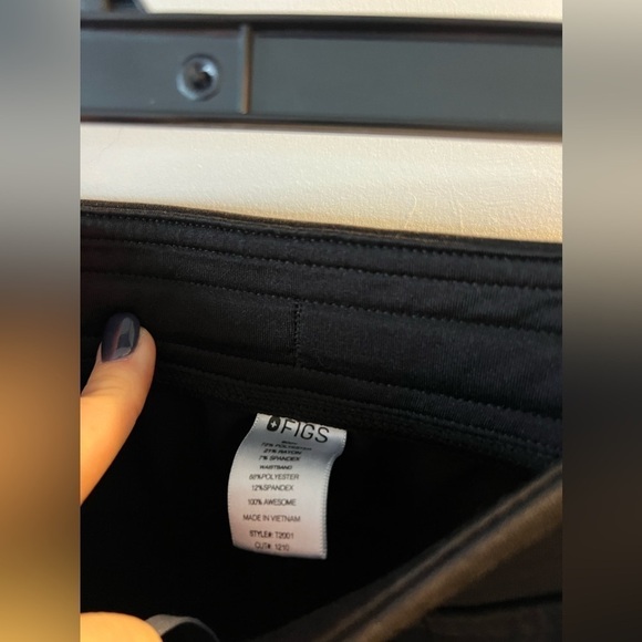 Figs Men’s Technical Collection Cargo Scrub Pants - Picture 3 of 5